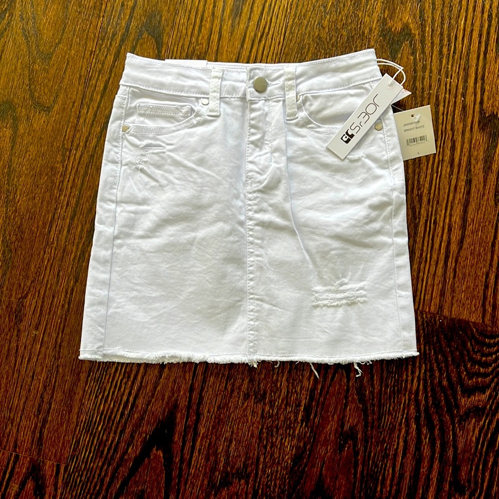 Beautiful NWT GIRLS joes white jean skirt
